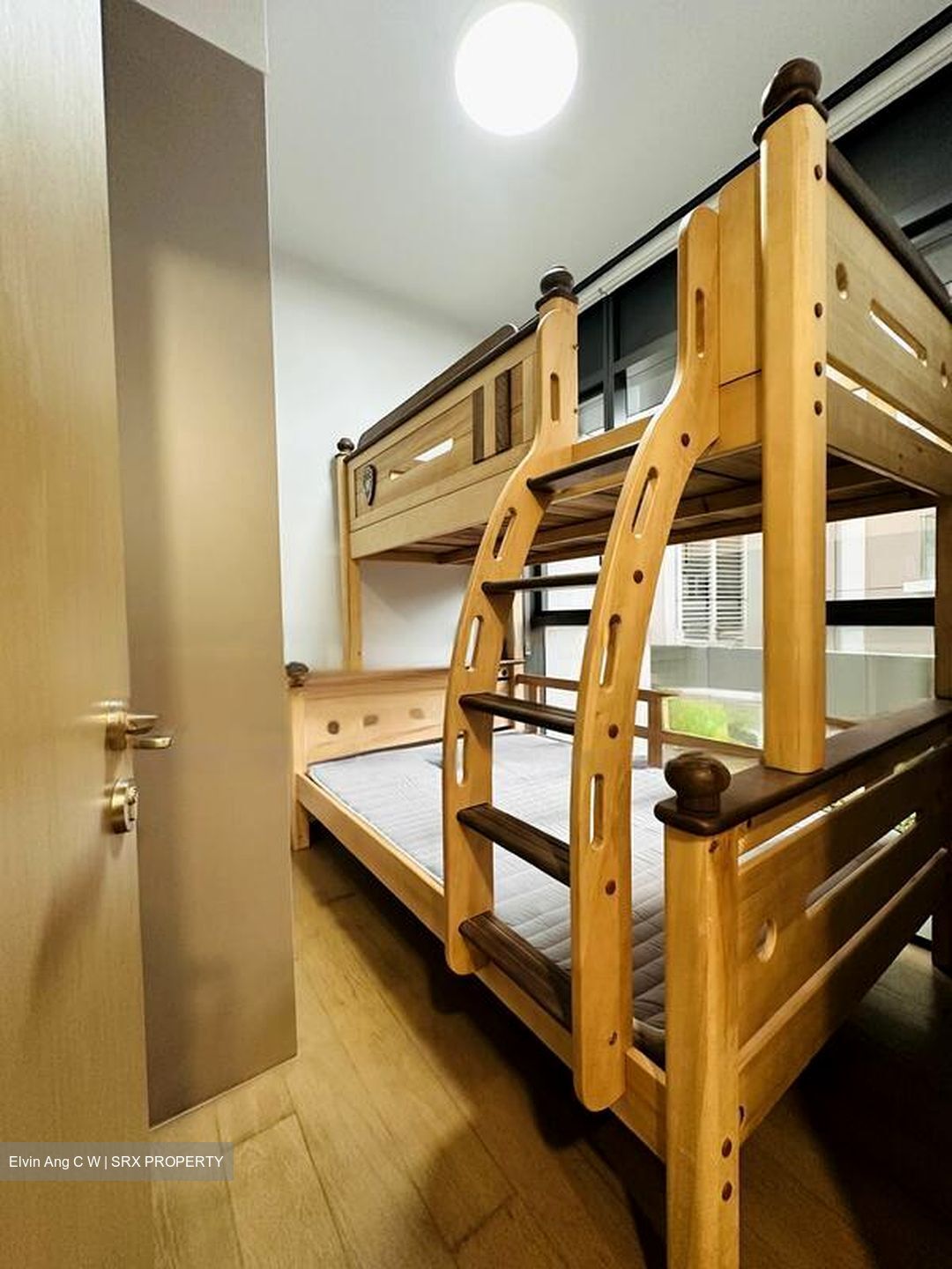 Haus On Handy (D9), Condominium #559618991